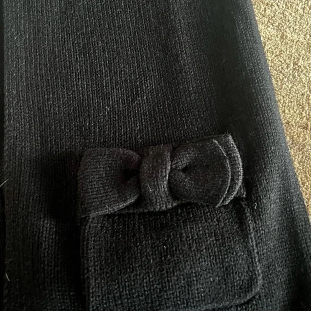 Kate Spade New York Long Classic Black Signature Bow Scarf with Pockets::NWT::